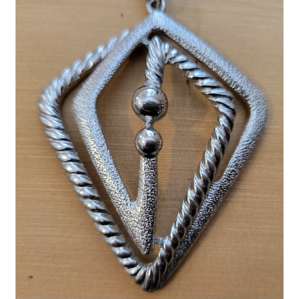 VINTAGE‎ Silver Tone Pendant Necklace Abstract Geometric Statement Jewelry
